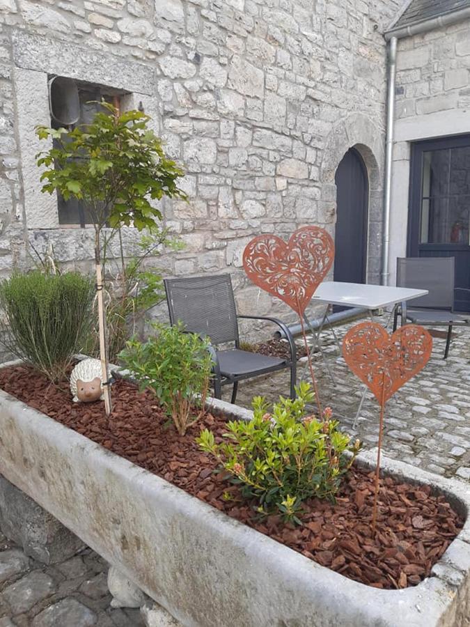 Les Gites "Coeur De Ferme" Celles  Eksteriør bilde