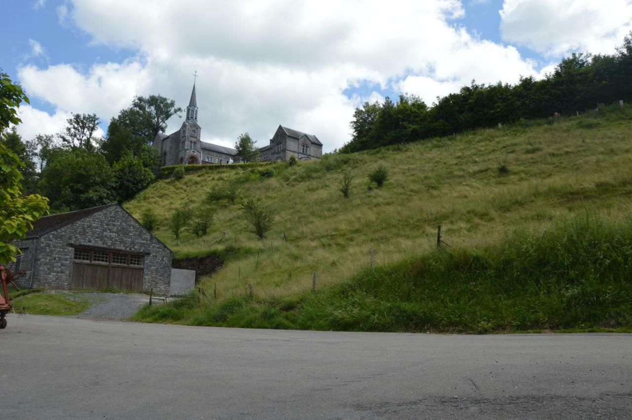 Les Gites "Coeur De Ferme" Celles  Eksteriør bilde